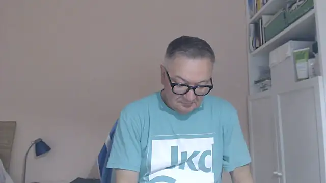 YOU6me live cam on StripChat