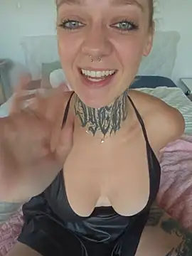Valery_Venom live cam on StripChat