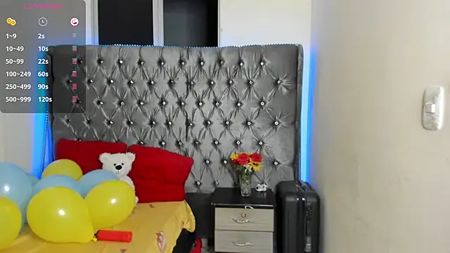 mrloganfuck1 live sex cam