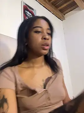 Zaira_Rose_ live cam on StripChat