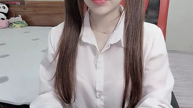 Nabbi-Gachapin live cam on StripChat