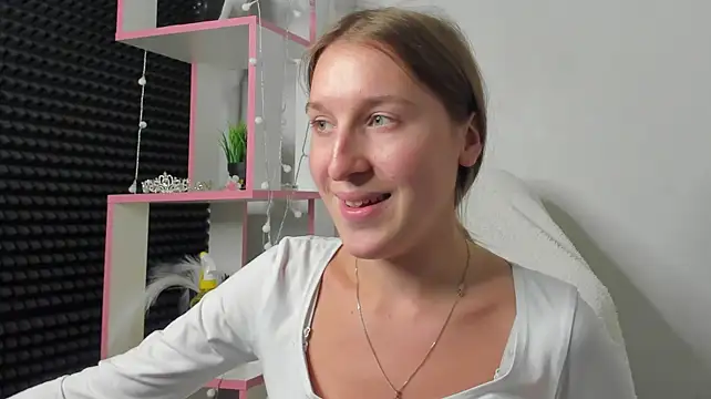 Xenia_paradise live cam on StripChat