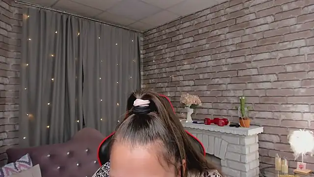 SarahCoksss live cam on StripChat