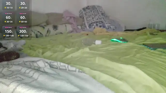 canarito18 live cam on StripChat