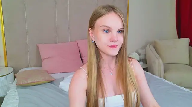 Lili_Lohan live cam on StripChat