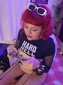 Sarah-Stoner live cam on StripChat