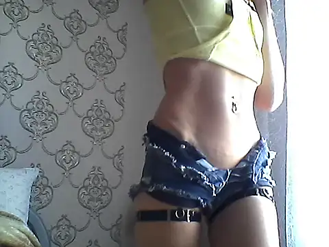 Littlecatme live cam on StripChat