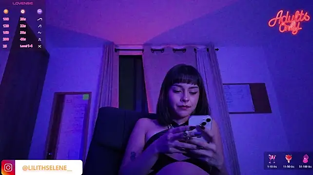 lilithselene live cam on StripChat