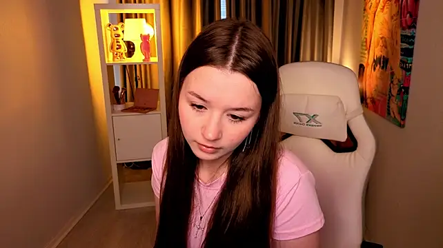 RileyBloomss live cam on StripChat