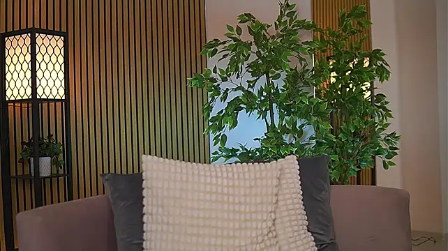 Avril_Cyrus live cam on StripChat