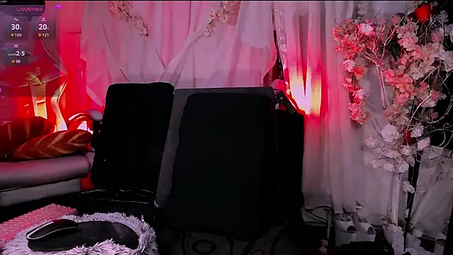 kitty_roxy live cam on StripChat