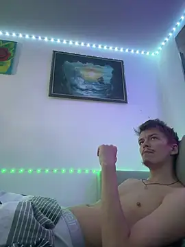 Toyjungee live cam on StripChat