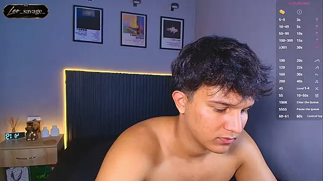 Leo_Savage_ live cam on StripChat