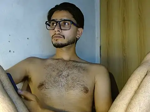 CoralN live cam on StripChat