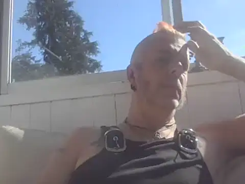 SHARPSkinhead live cam on StripChat