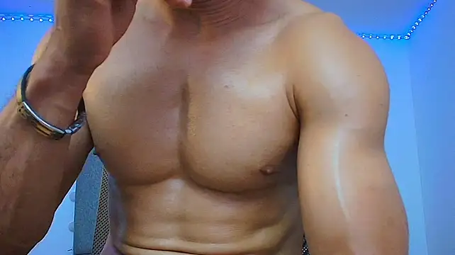 Adonys_Lewis_ live cam on StripChat