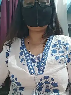 Aishwaryaa_69 live cam on StripChat