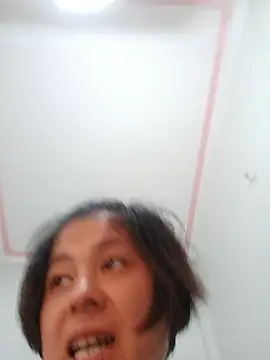 Belle-ee live cam on StripChat