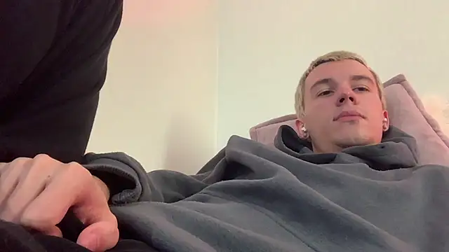 Jeremy1Scott live sex cam
