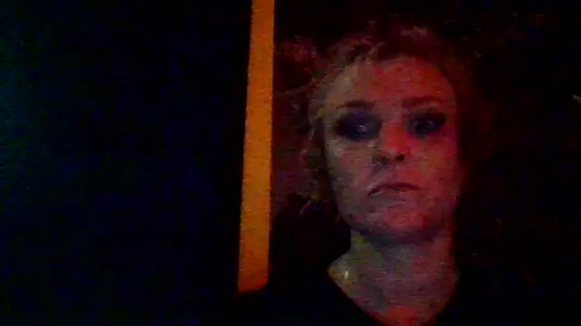 UpInTheStars live cam on StripChat