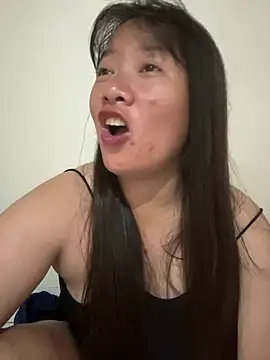 Zully- live cam on StripChat