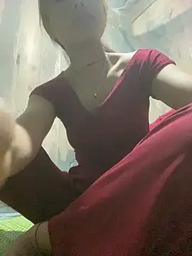 hoa_mai live cam on StripChat