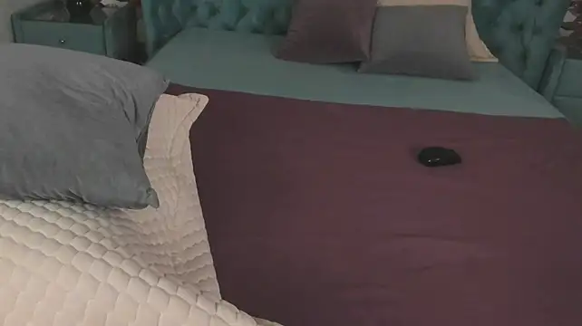 Naughty_Cherry live sex cam