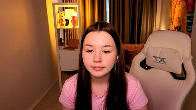 RileyBloomss live cam on StripChat
