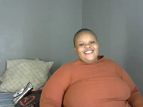 Taraj_thee_thick live cam on StripChat