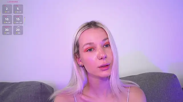 RanyThomson live cam on StripChat