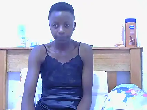 zuhura69 live cam on StripChat
