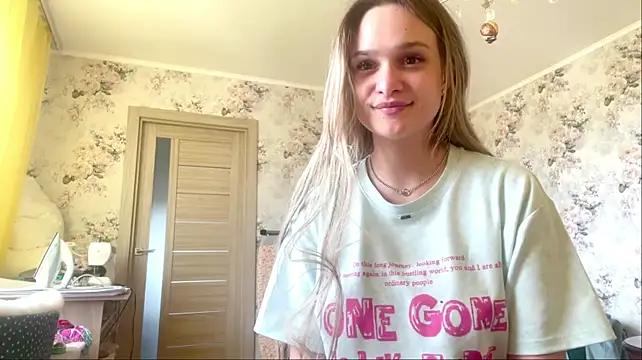 HarrietBunner live cam on StripChat