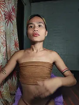 ZoeyisFIRE live sex cam