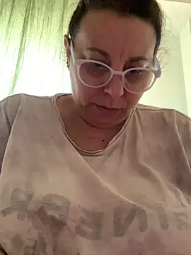 LupitaHaze live sex cam