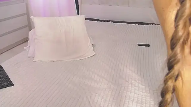-MARIDRAGON- live cam on StripChat