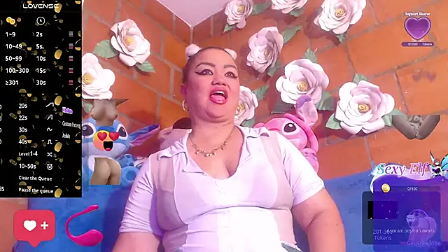 IngritBitch live cam on StripChat