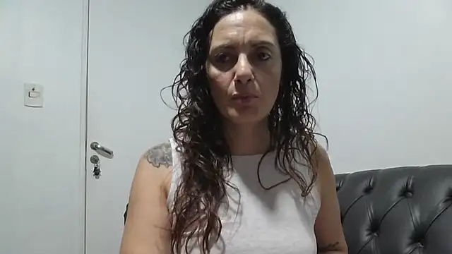 dulcefanny live cam on StripChat