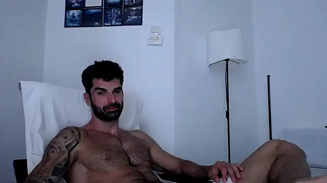 Verycutex live cam on StripChat