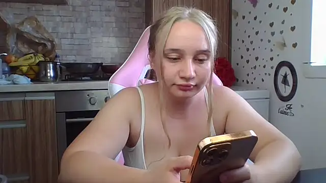 urfavblueeyes live cam on StripChat