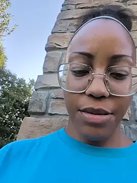 Synfulsymone9 live cam on StripChat