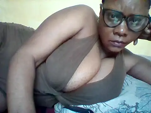 Africangal live cam on StripChat