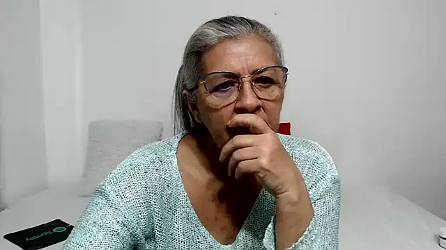 candy_mature_ live cam on StripChat