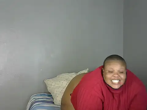 Taraj_thee_thick live cam on StripChat