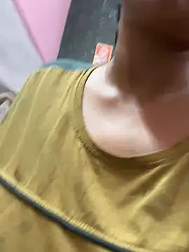 Suman_Queen_ live cam on StripChat