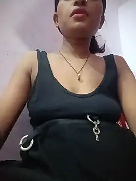 Aliya_21 live cam on StripChat