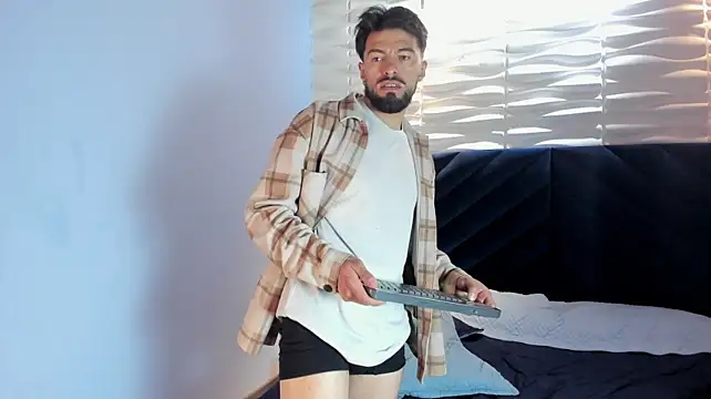 Liam_ashford live cam on StripChat