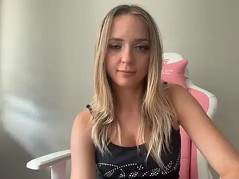 SisiBunny live cam on StripChat