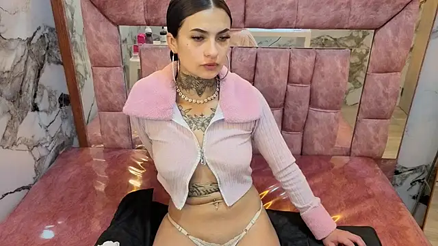 Sharney_v live cam on StripChat