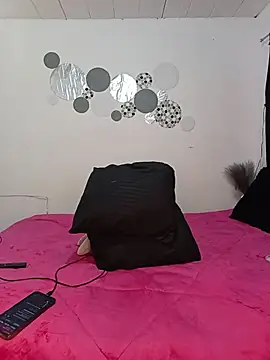 Cami_Luxe live cam on StripChat