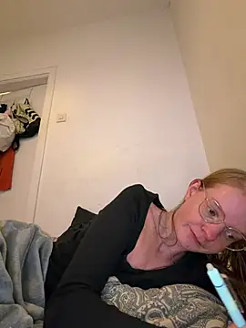 jannis1992 live sex cam